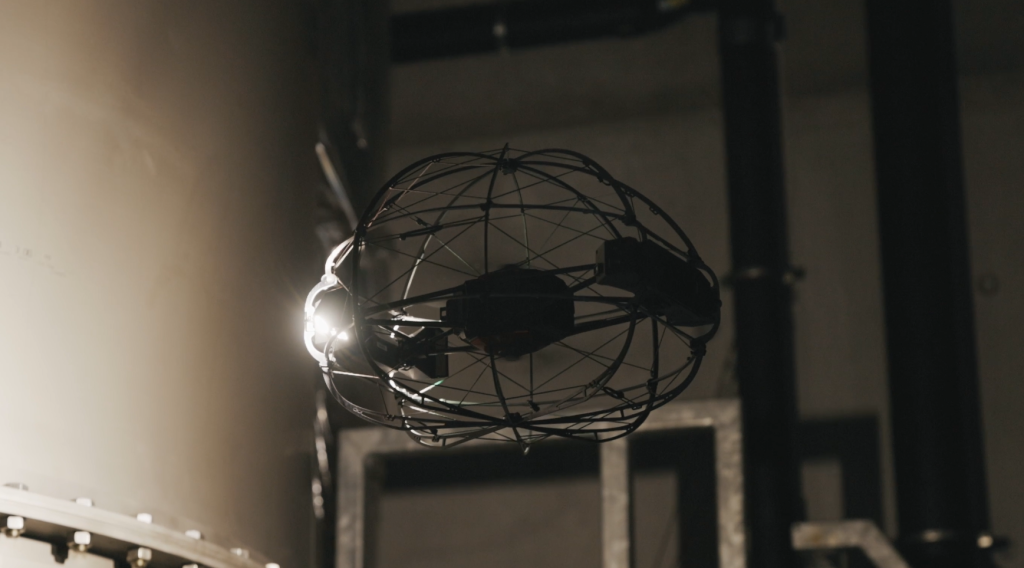 FLYBOTIX 3